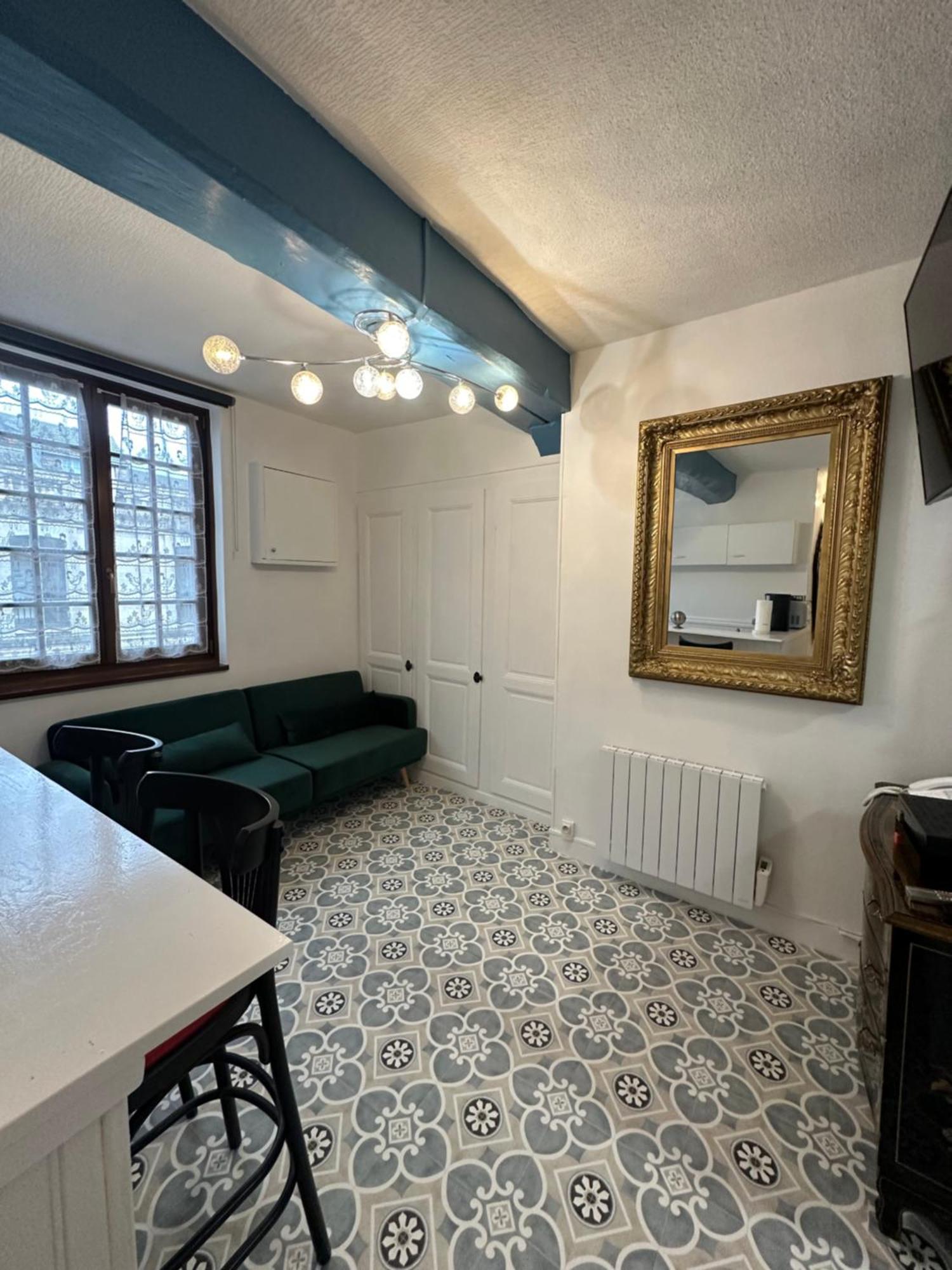 Cocon Saint Ouen Apartment *
